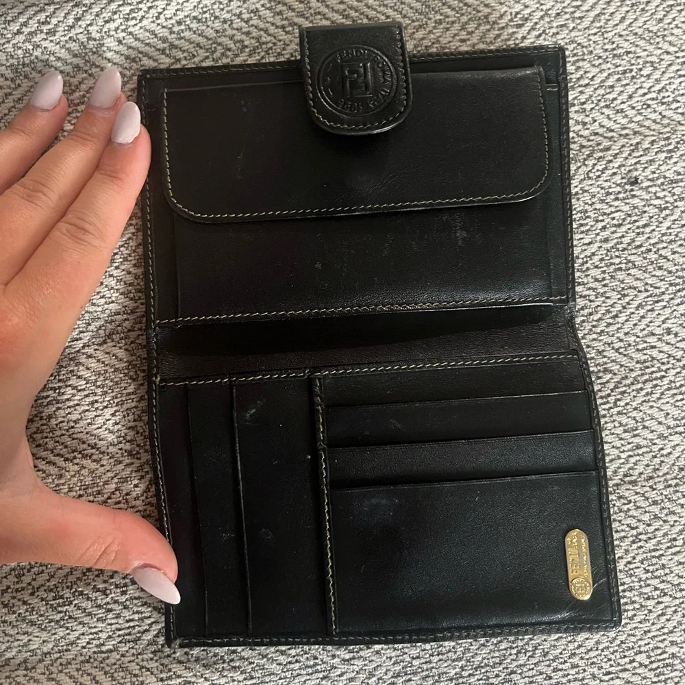 Fendi Wallet - Picture 9 of 9